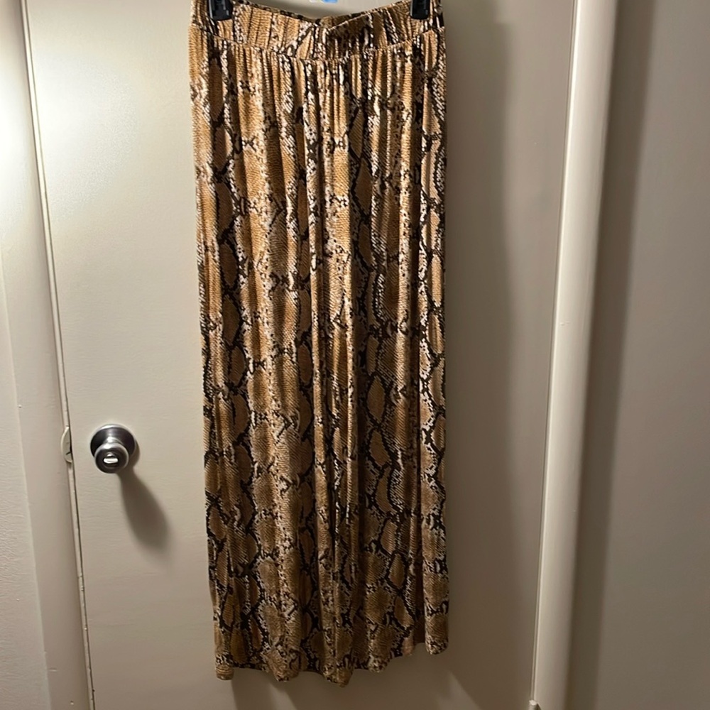 GUC H&M snakeskin print stretchy bootcut pants sz.s 132